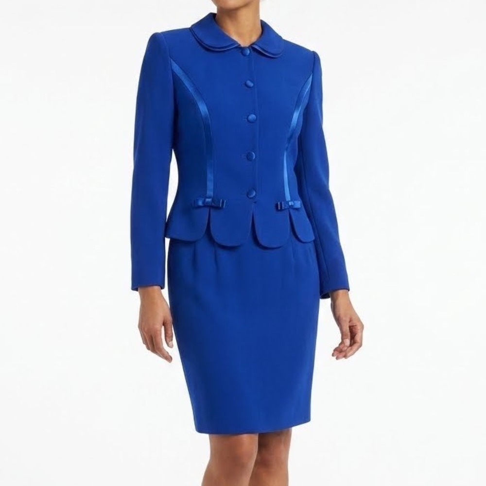 VTG Warren Petite Royal Blue Skirt Suit Size 10 fits like Size 6Scalloped Hem